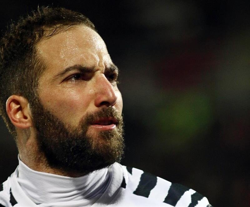 A hostile reception awaits Higuain at his former club.  EFE/Archivo