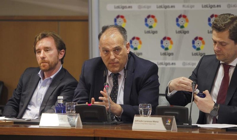 LaLiga desarrollará un programa de formación para las directivas de los clubes de la ProLiga. EFE