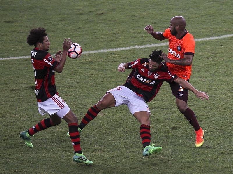 Flamengo ganó las dos primeras jornadas de la Libertadores. EFE