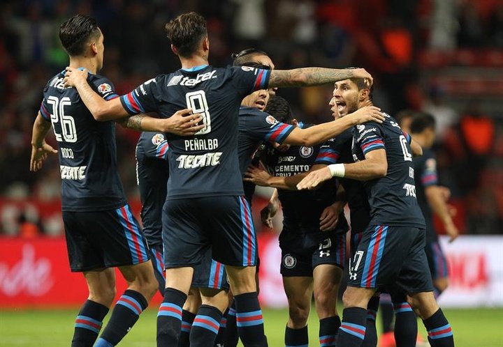 Cruz Azul despide el Clausura con una victoria sobre León