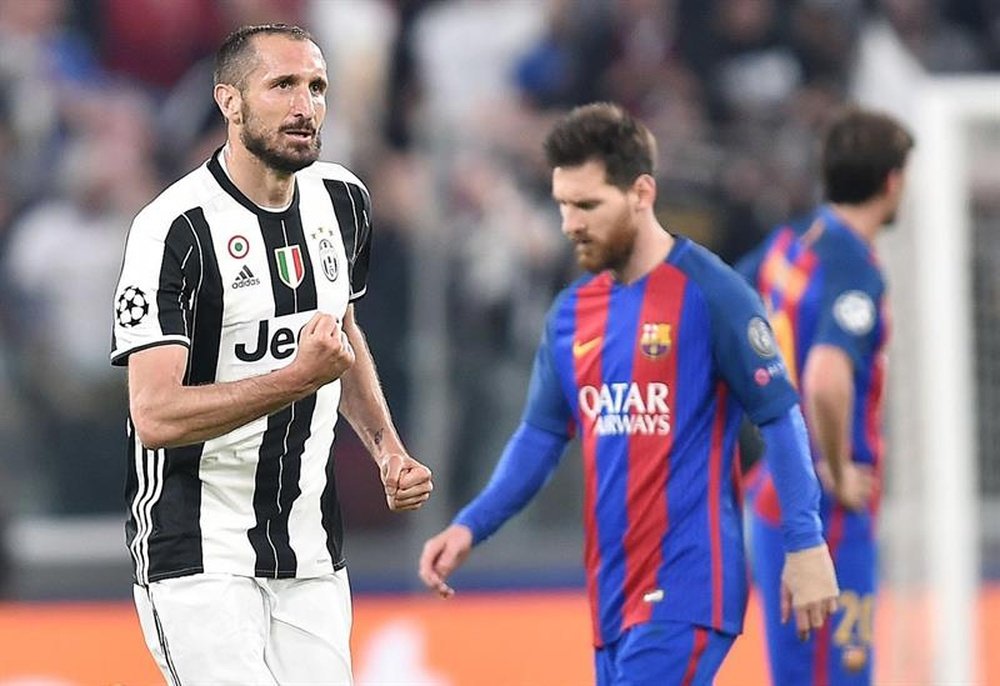 Chiellini and Messi could leave their clubs on a free transfer next summer. EFE/Archivo