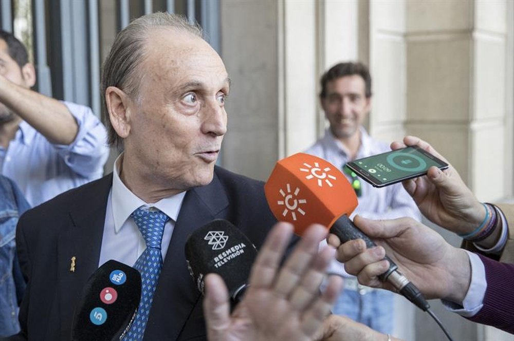 El expresidente del Betis Manuel RuÍz de Lopera, en una de sus múltiples comparecencias en los juzgados. EFE