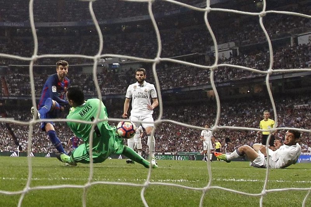 El Barcelona se impuso al Real Madrid con un genial Messi. EFE
