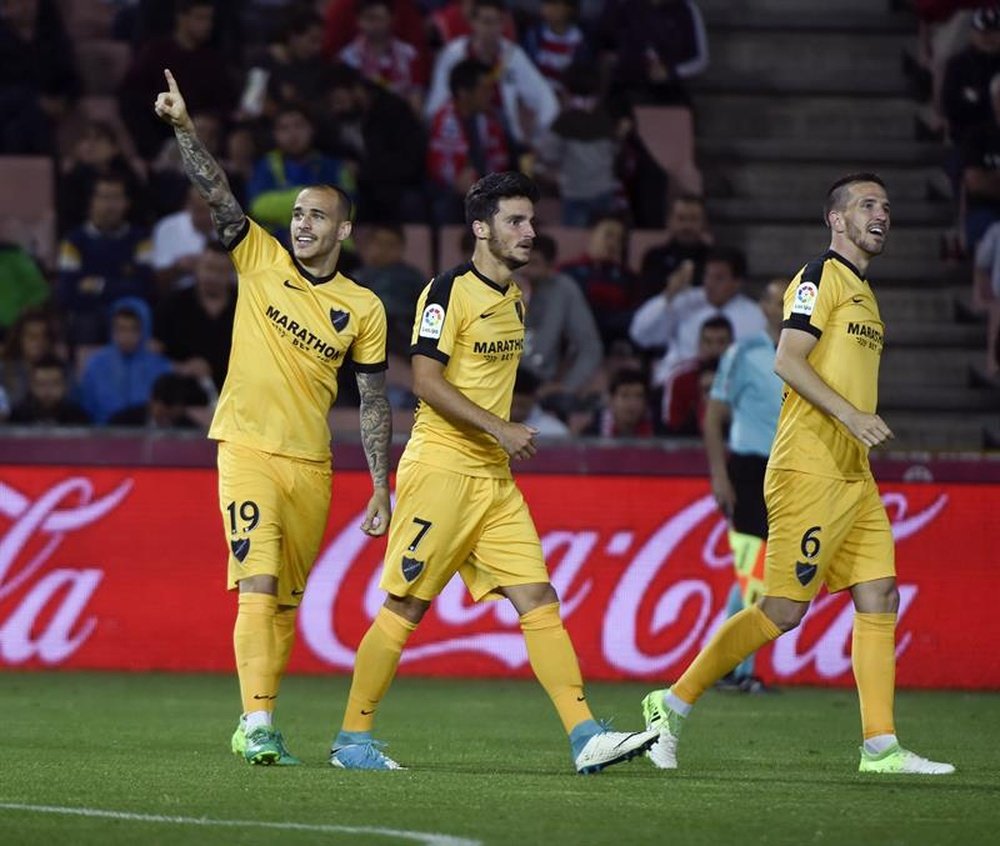 Dos goles de Sandro dieron la permanencia matemática al Málaga en Granada. EFE/Archivo