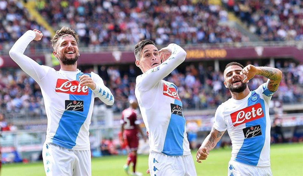 Napoli thrash Torino to move second. EFE/EPA