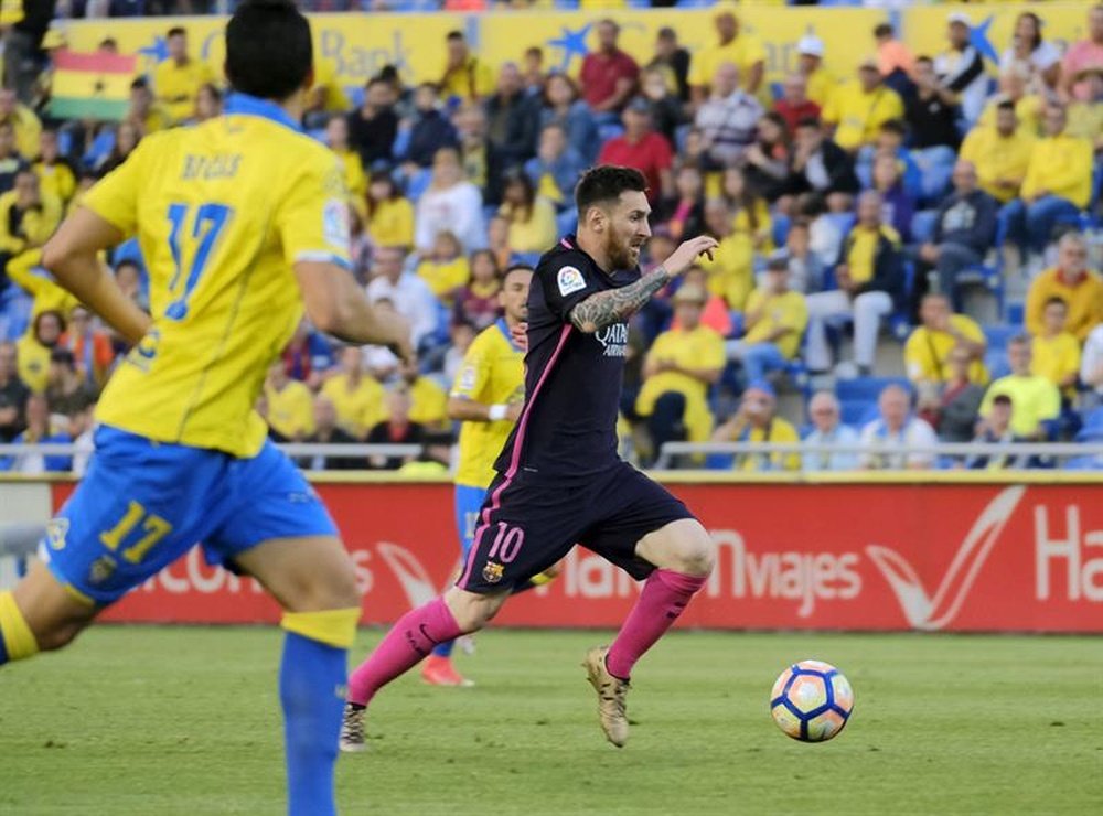 L'attaquant du FC Barcelone, Leo Messi dans un match contre Las Palmas en Liga. EFE