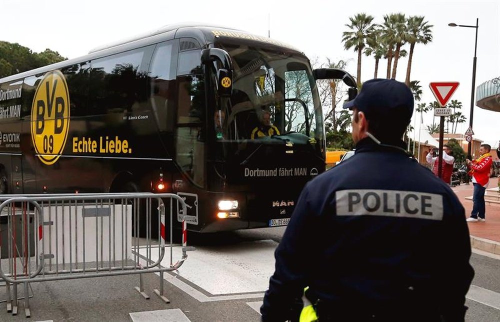 El autobús del Borussia Dortmund a su llegada a un partido. EFE/Archivo