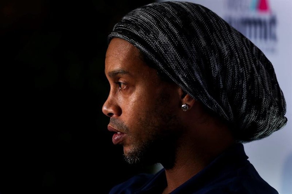 Ronaldinho y sus cómicas excusas. EFE