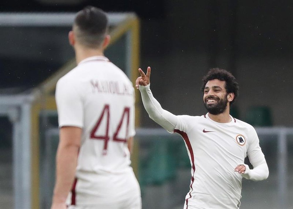 La Roma levantó el marcador ante el Chievo. EFE