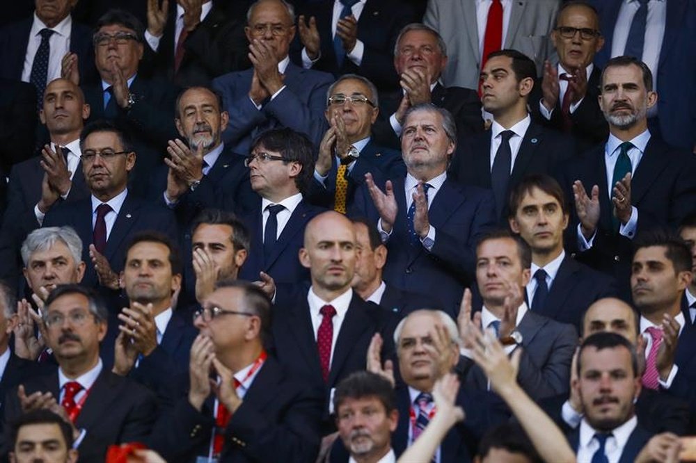 El presidente azulgrana habló tras llevarse la final ante el Alavés. EFE/EmilioNaranjo