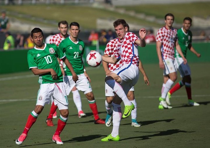 OFFICIAL: Croatia international Barisic joins Rangers