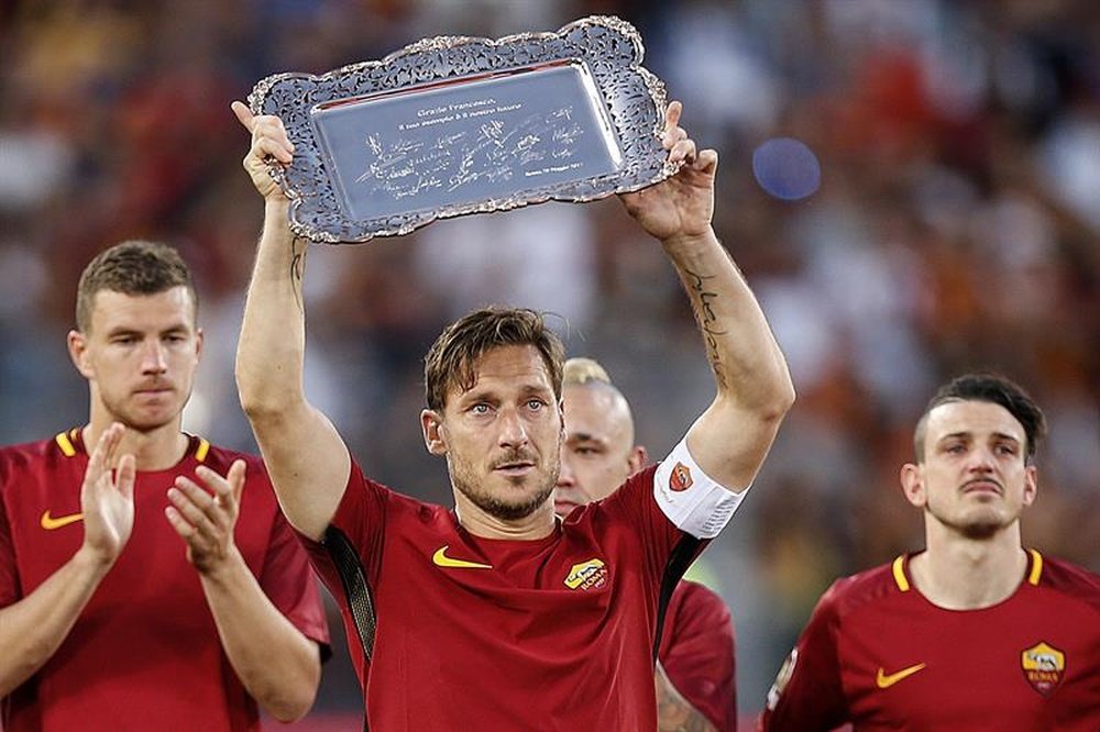 Totti foi informado que não contaria mais para a Roma. EFE