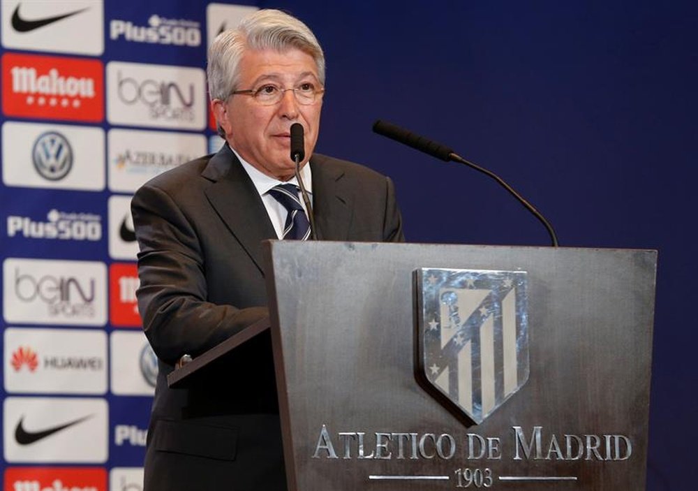 Enrique Cerezo se mostró orgulloso y satisfecho por la designación de la UEFA. EFE/Archivo