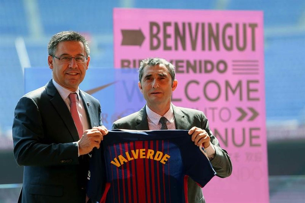 Valverde pretende darle un cambio de estilo al Barça. EFE