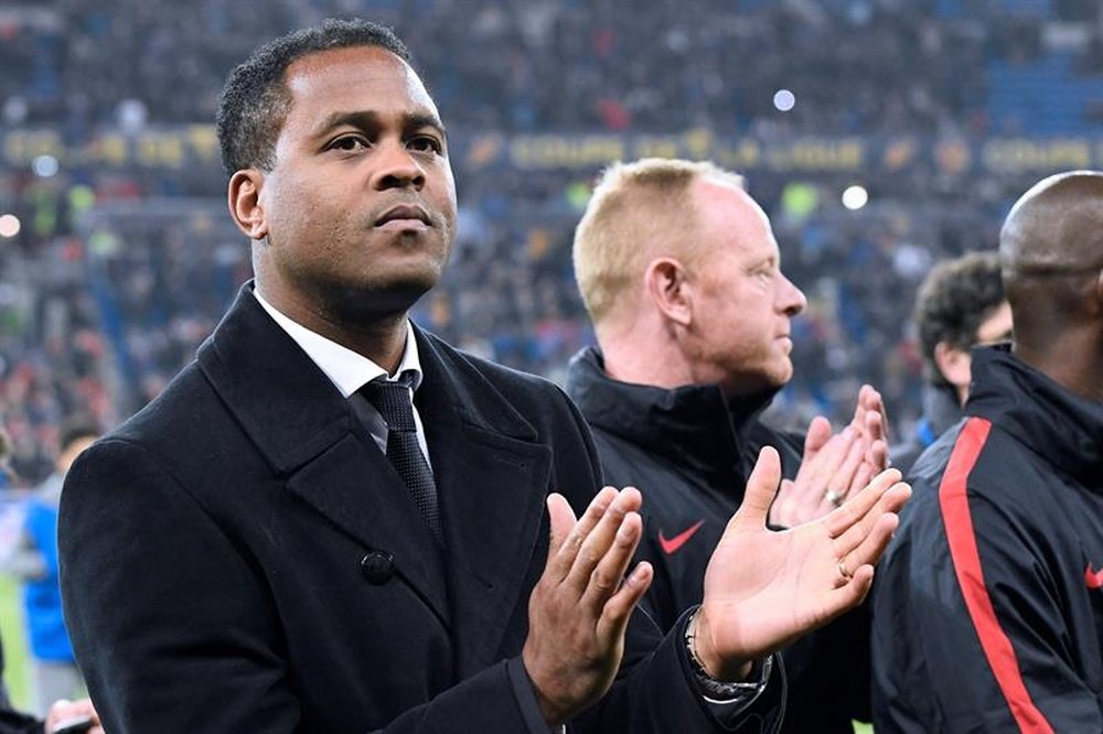 Kluivert alabó a la delantera del Paris Saint-Germain. EFE/Archivo
