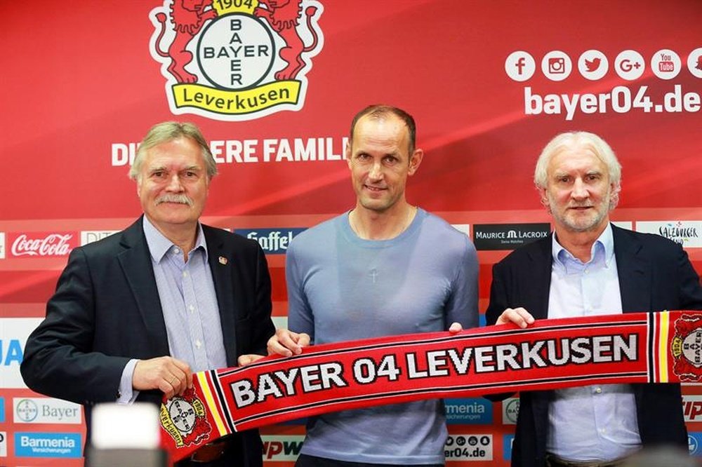 O alemão de 45 anos passou pelo Bayer enquanto jogador. EFE