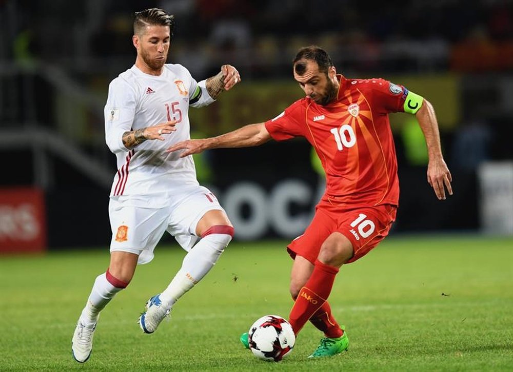 Le défenseur central de l'Espagne,Sergio Ramos, lors d'un match avec la Macédoine. EFE