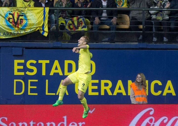 OFICIAL: Roberto Soldado vai reforçar o Fenerbahçe