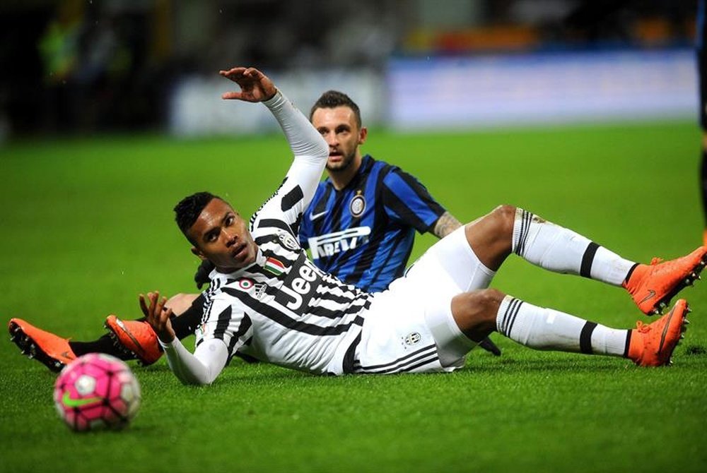 Alex Sandro devrait devenir joueur de Chelsea. EFE