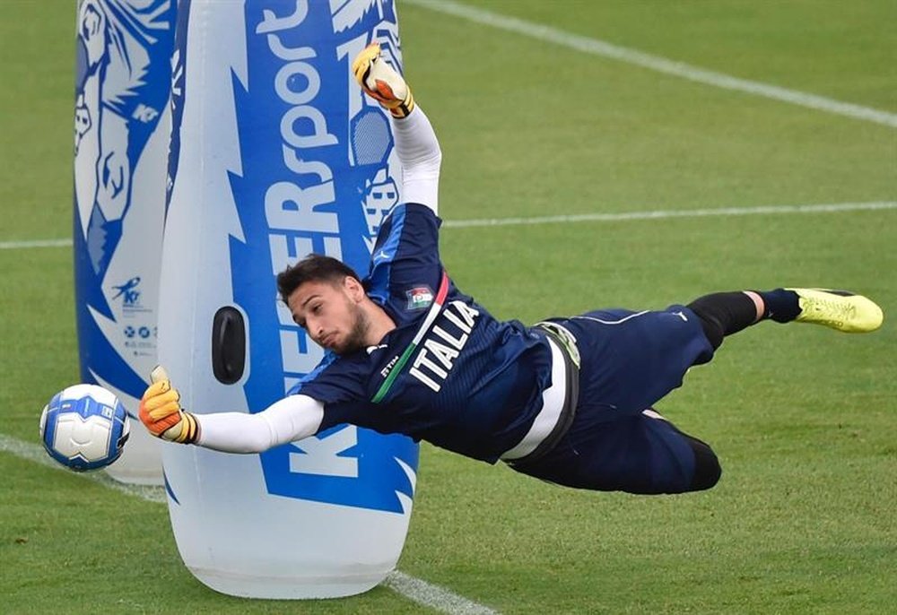 Donnarumma assure qu'il prendra une décision sur son avenir à l'AC Milan après l'Euro. Goal