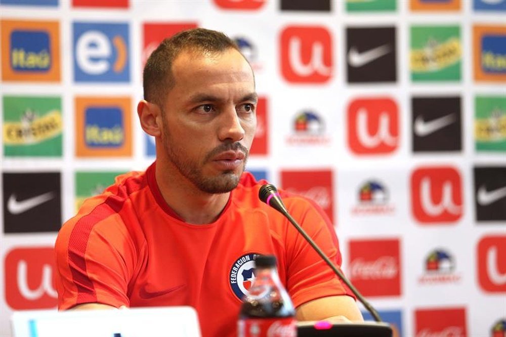 'Chelo' Díaz quiere volver al fútbol chileno. EFE