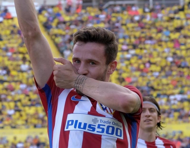 Saúl se lleva la última Bota de Oro rojiblanca. EFE/Archivo