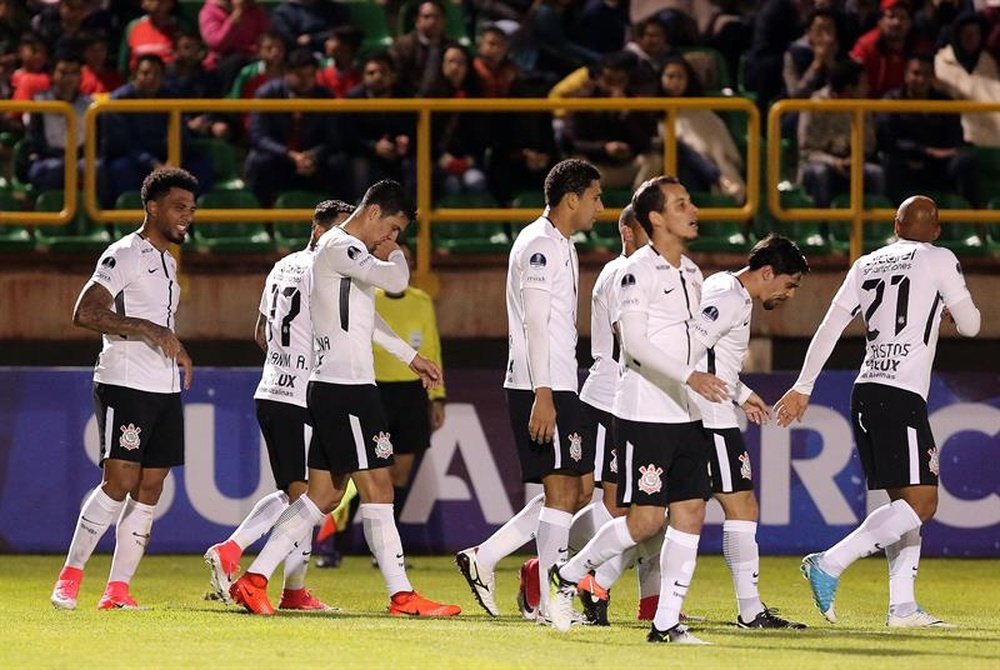 O Corinthians perdeu, por 1-0, na deslocação ao reduto da Ponte Preta. EFE