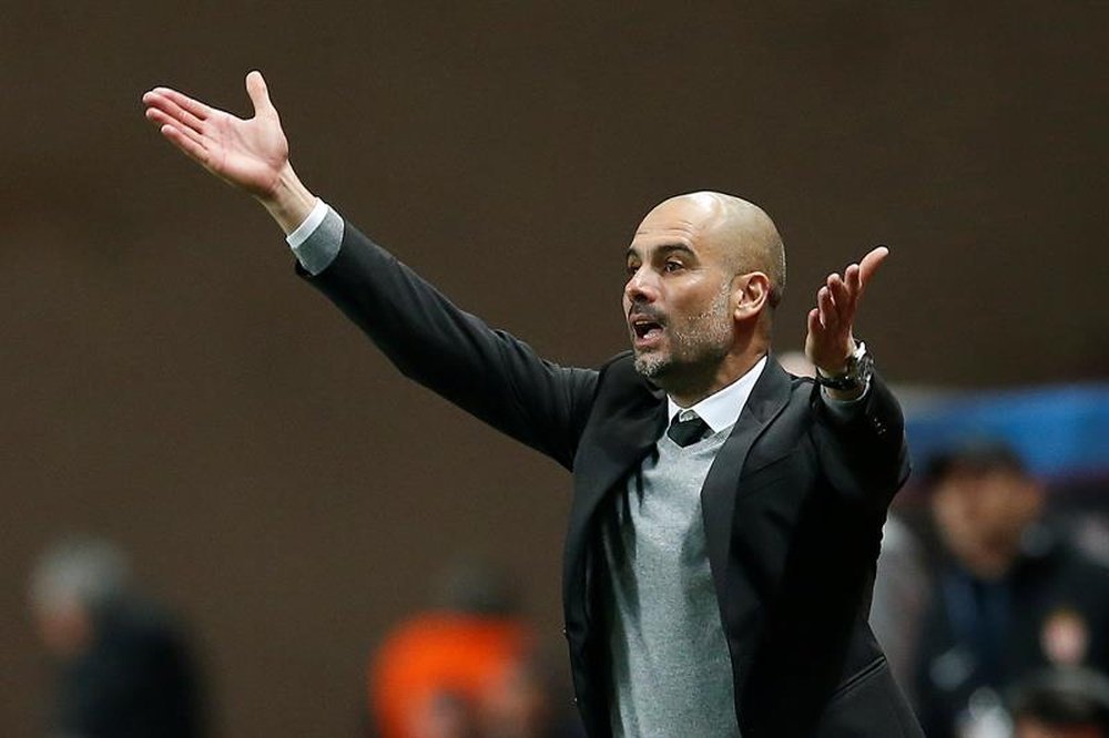 Pep Guardiola is closing in on £1bn in transfer spending. EFE/Archivo