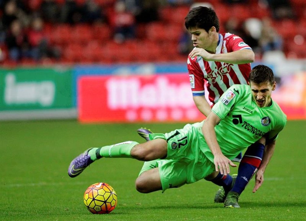 Stefan Scepovic está contento en el Sporting. EFE