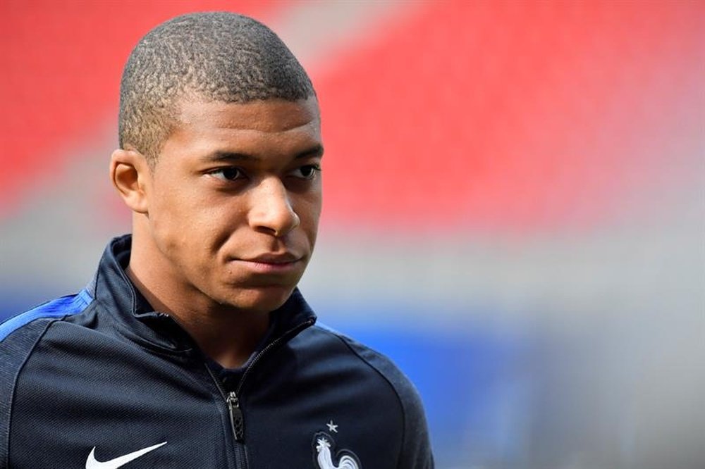 Monaco have opened talks with Kylian Mbappe over a new deal. EFE/Archivo