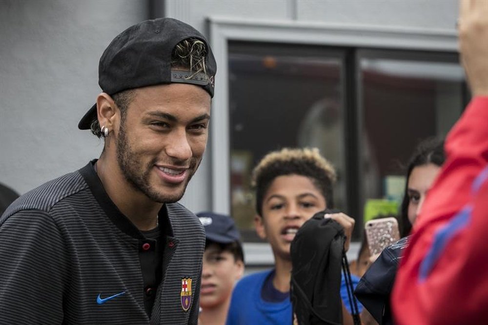El futuro de Neymar, en el aire. EFE