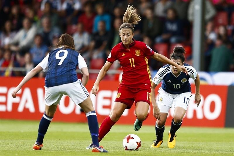 La última jornada del grupo D en la Eurocopa femenina de Holanda deparó una noche de infarto. EFE