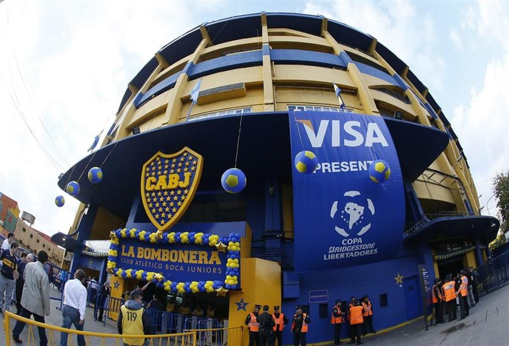 La Bombonera fue propuesta como escenario del Argentina-Perú. EFE