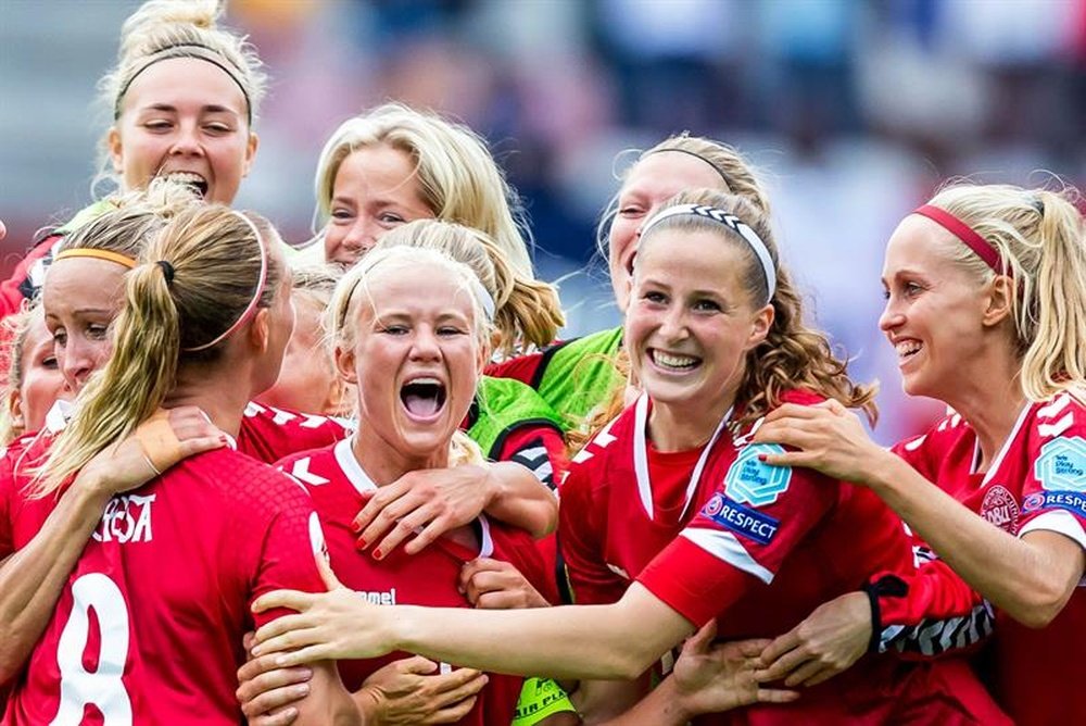 Las futbolistas danesas se proclamaron subcampeonas de la pasada Eurocopa de Holanda. EFE/Archivo