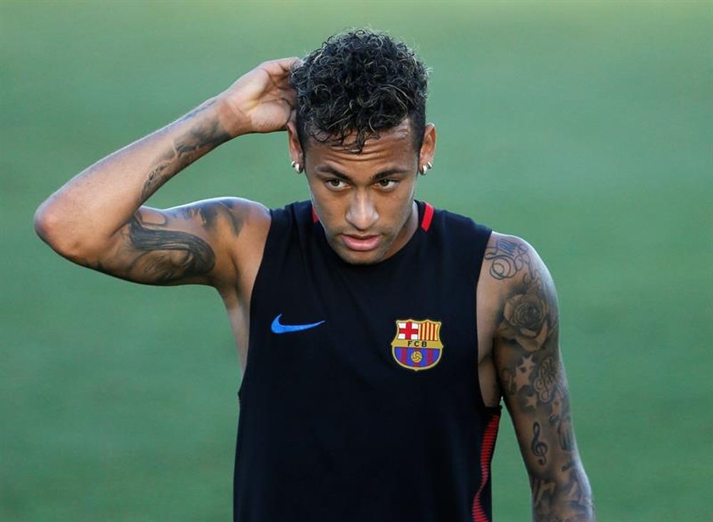 Neymar fue utilizado por Mancini en rueda de prensa. EFE/Archivo