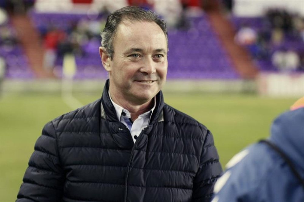 El Zaragoza decide poner fin a la etapa de JIM en el banquillo. EFE