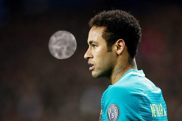Neymar fue presentado... ¡pero no con el PSG!