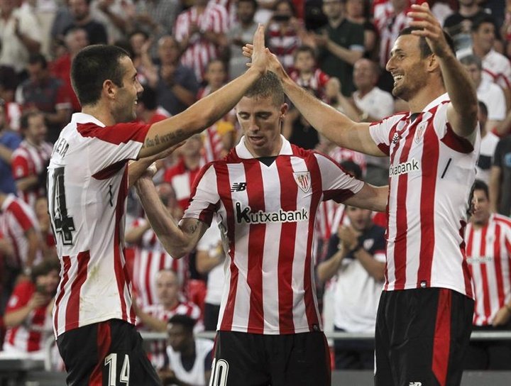 Athletic de Bilbao 'vira' Panathinaikos na Grécia em grande jogo de futebol