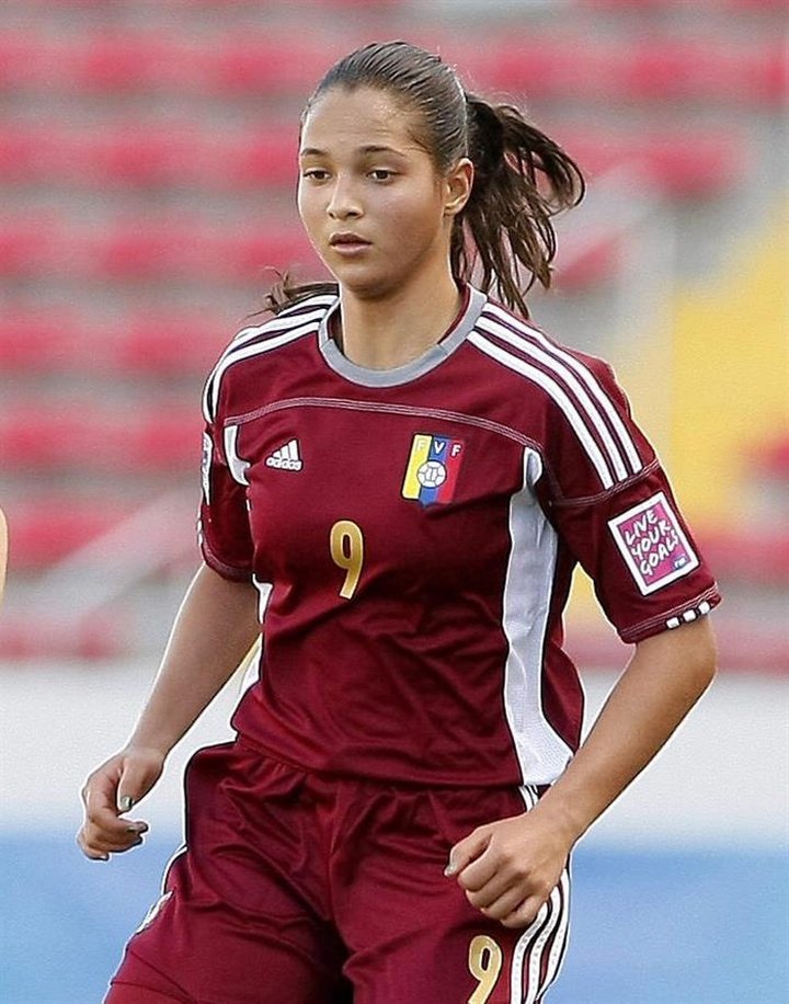 La venezolana Deyna Castellanos, jugadora del año en Estados Unidos