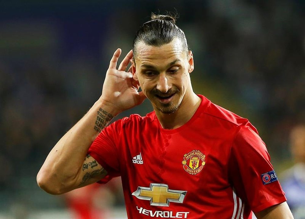 Ibrahimovic propose ses services à Manchester United. AFP
