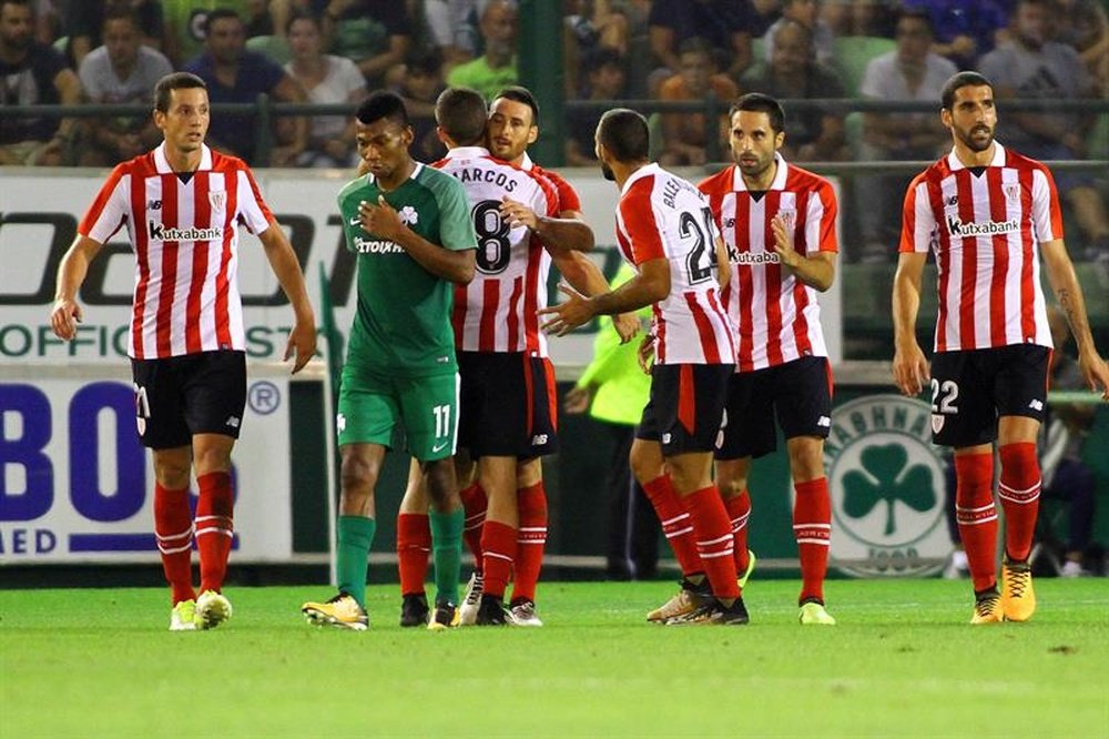 De Marcos marcó el segundo gol en Atenas. EFE
