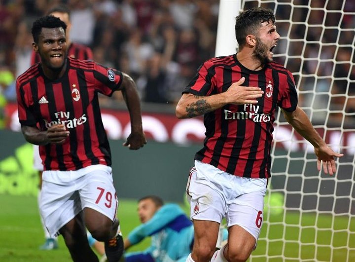 Milan cumpre e garante lugar na Europa League