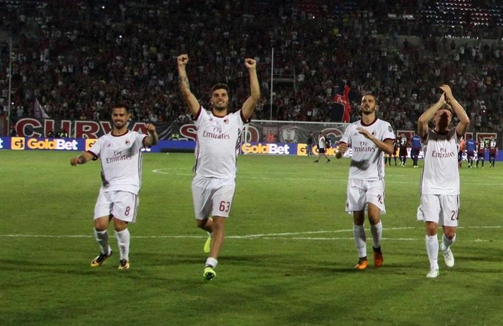 El Milan arrasó al Crotone en el debut. EFE