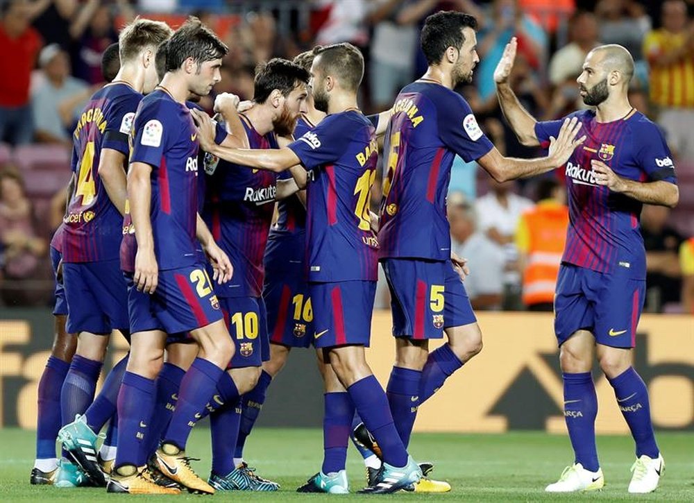El Barça ha logrado tres de sus 20 goles gracias a los jugadores rivales. EFE