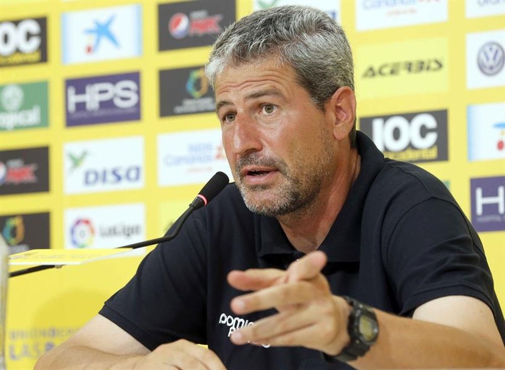 Manolo Marquez has surprisingly resigned from Las palmas. EFE