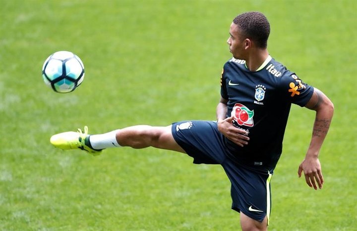 Brasil ya entrena para los amistosos ante Rusia y Alemania