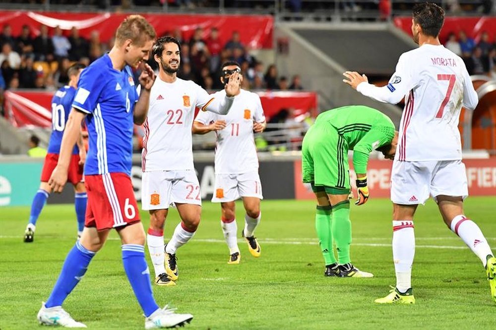 España recibe a Costa Rica en La Rosaleda. EFE