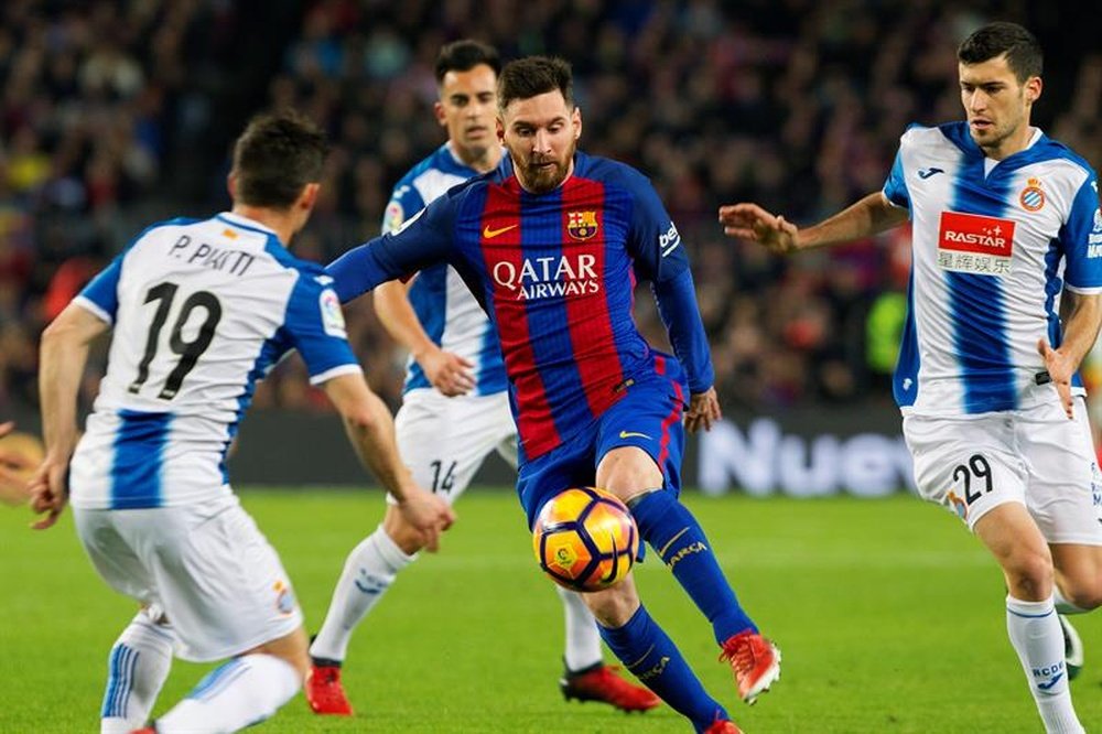 Messi scored a hat trick as Barca hammered Espanyol. EFE/Archivo