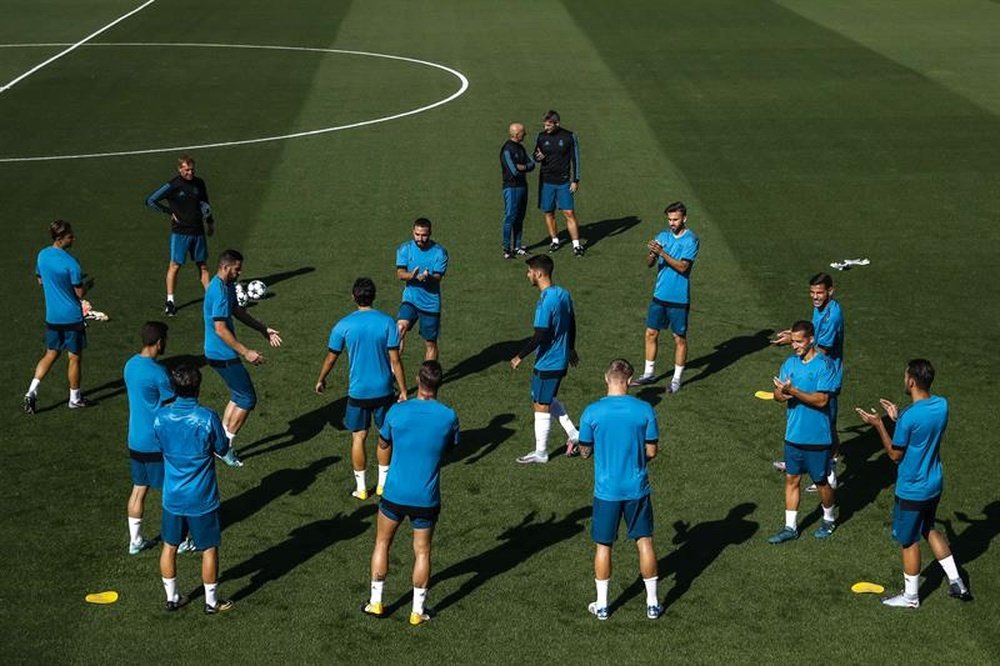 Real Madrid train ahead of Wednesday night's clash. EFE