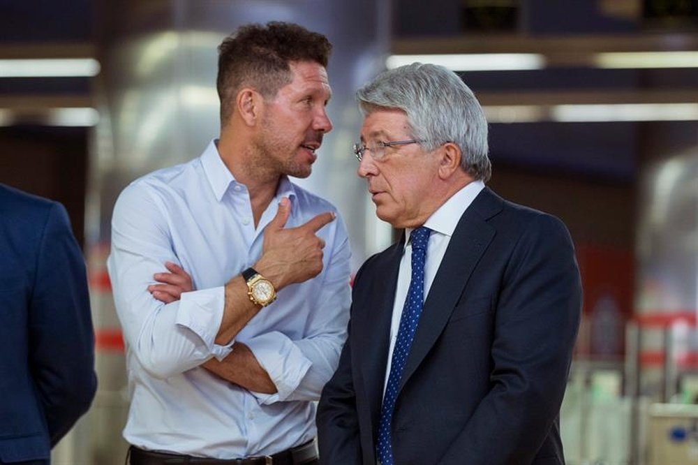 Cerezo soutient Simeone. EFE